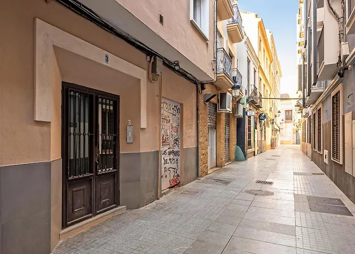 U-nique Hernán Ruiz Málaga
